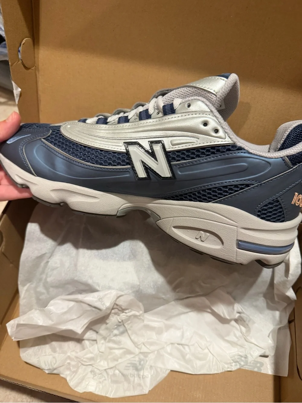 New Balance Men’s Navy and Silver Running Sneakers